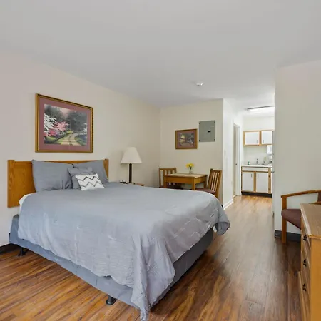 Affordable Suites Greenville-3