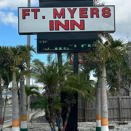 Fort Myers Inn-3