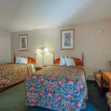 Royal Holiday Motel By Belvilla Gallup I-40-3