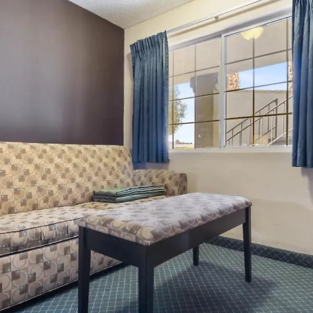 Economy Inn Barstow-2