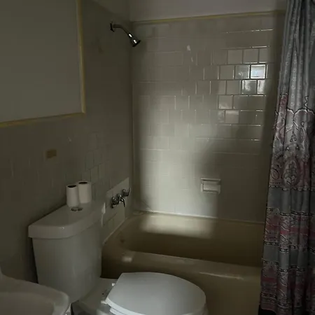 Rosenberg Motel-3