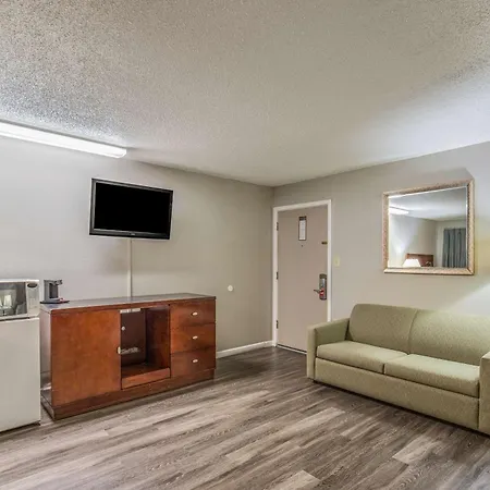 Econo Lodge Inn & Suites Yreka-2
