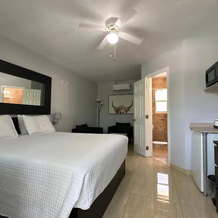 White Horse Motel-2
