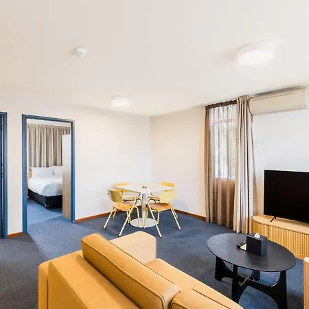 Statesman Hotel-2