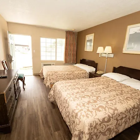 Budget Inn Snyder-2