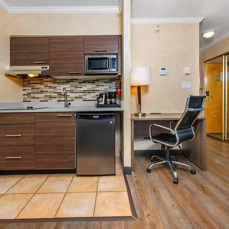 Grand Park Hotel & Suites Downtown Vancouver, An Ascend Collection Hotel-3