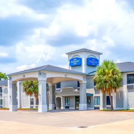 Capital O Fairway Inn - Baytown La Porte Tx-3