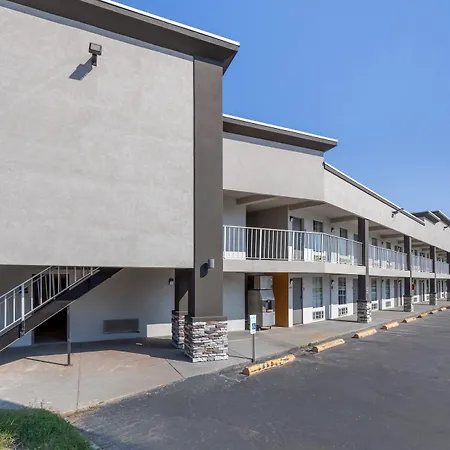 Red Roof Inn Dunn-3