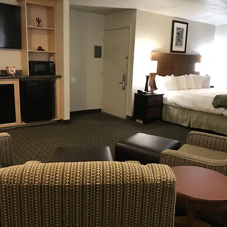 Dinosaur Inn & Suites-2