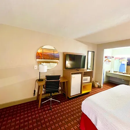 Days Inn By Wyndham Athens-3