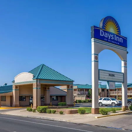 Days Inn By Wyndham Roswell-2