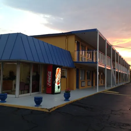 Belmont Inn And Suites-2