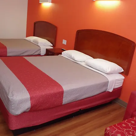 Giddings Executive Inn-3