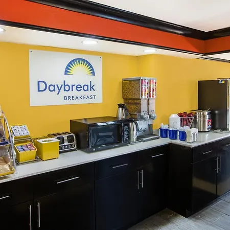Days Inn By Wyndham Little Rock/Medical Center-2