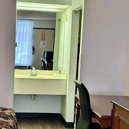 Executive Inn-3
