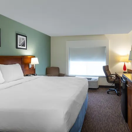 Days Inn By Wyndham Greenville-3
