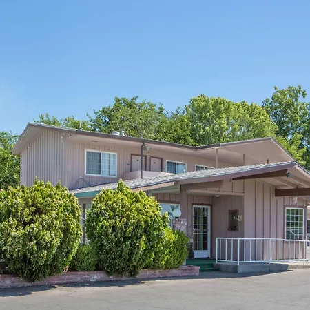 Days Inn By Wyndham Oroville-3