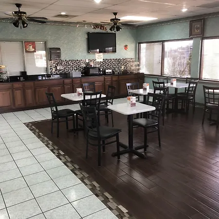 Lone Star Inn-2