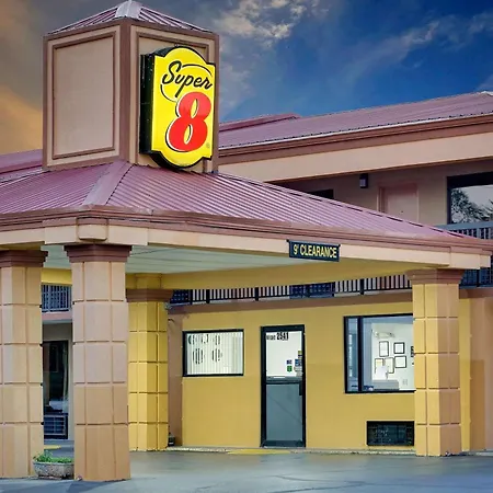 Super 8 By Wyndham Athens-3