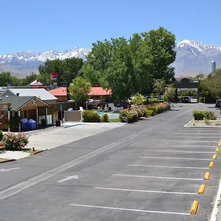 Vagabond Inn Bishop-3