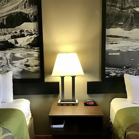 Super 8 By Wyndham Helena-3