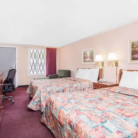 Knights Inn - Augusta-2