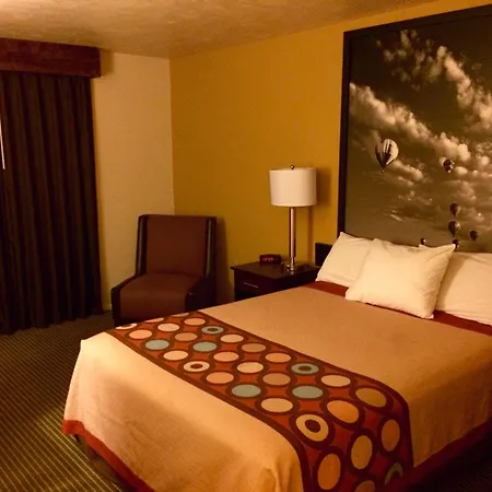 Super 8 By Wyndham Idaho Falls-3