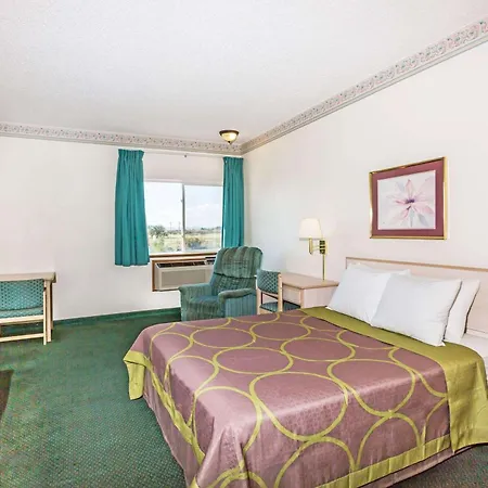 Super 8 By Wyndham Willcox-3