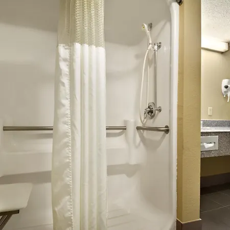 Super 8 By Wyndham Hattiesburg North - University Area-2