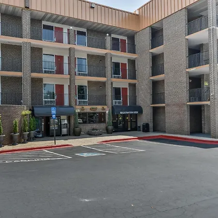 Budgetel Inn And Suites-3