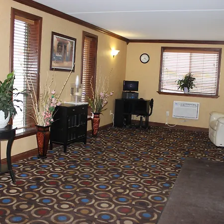 Knights Inn And Suites - Grand Forks-3