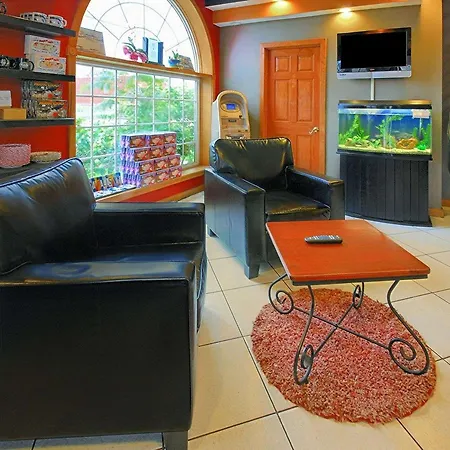 Econo Lodge At The Falls North-3