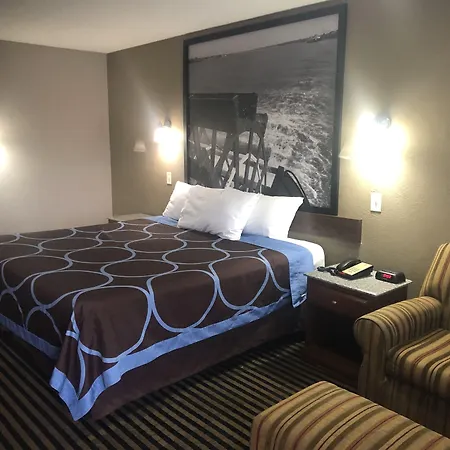 Super 8 Baton Rouge/I-12-3