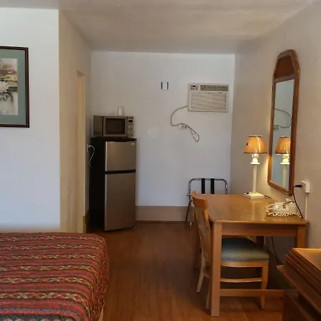 Tri-State Inn-3