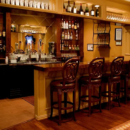 The Sanford House Inn & Spa-3