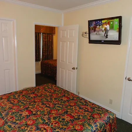 Redondo Inn And Suites-3
