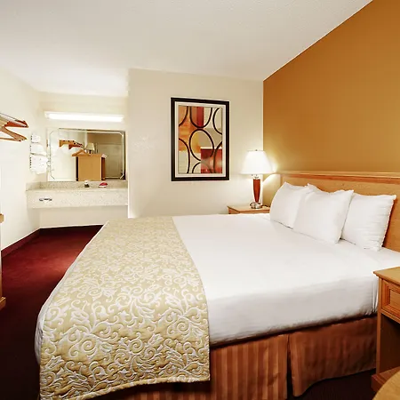 Whispering Hills Inn-2