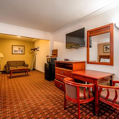 Regency Inn & Suites Downey-3