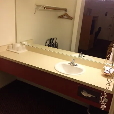 Value Inn & Suites-3