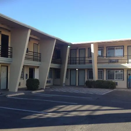 Budget Inn & Suites-2