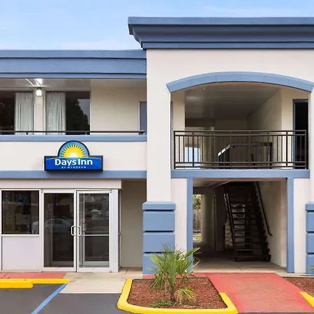 Days-Inn By Wyndham Montgomery I-85-2