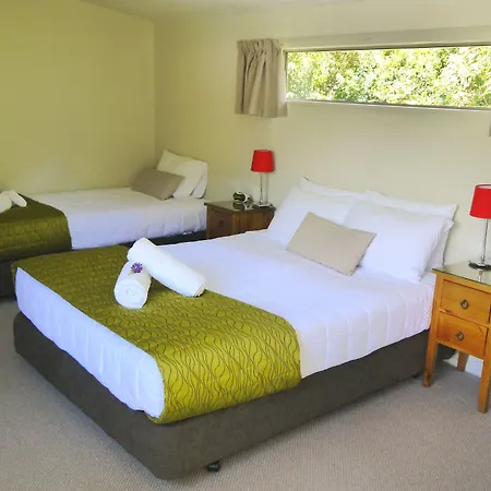 10 Cottages-3
