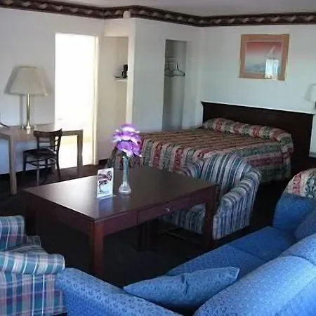 Deluxe Inn Redding-2