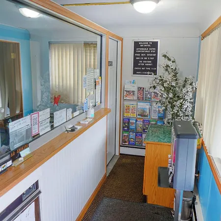 Bay Motel By Oyo Bay City-3
