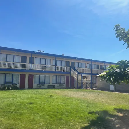 Motel Oasis-3