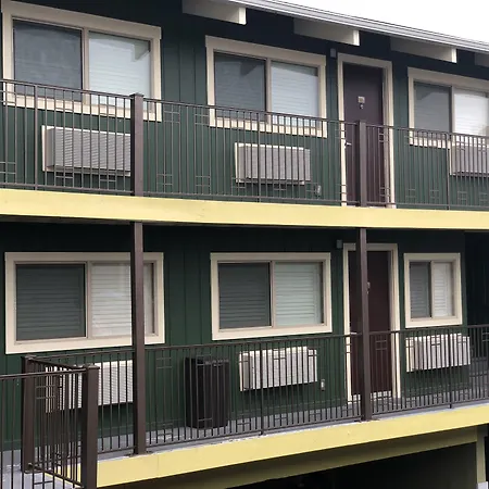 Lombard Plaza Motel-2