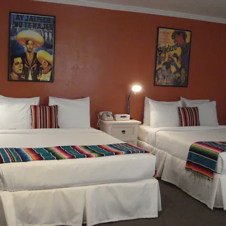 Agave Inn-2