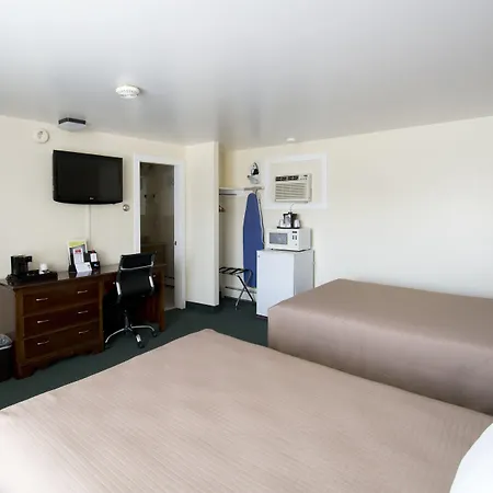 Travelers Inn-3