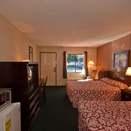 Country Hearth Inn & Suites Marietta-3
