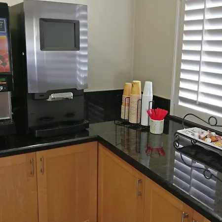 Burbank Inn And Suites-3